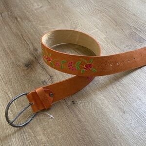 NWOT Velez Leather Light Brown Embroidered Floral Belt Pink Green